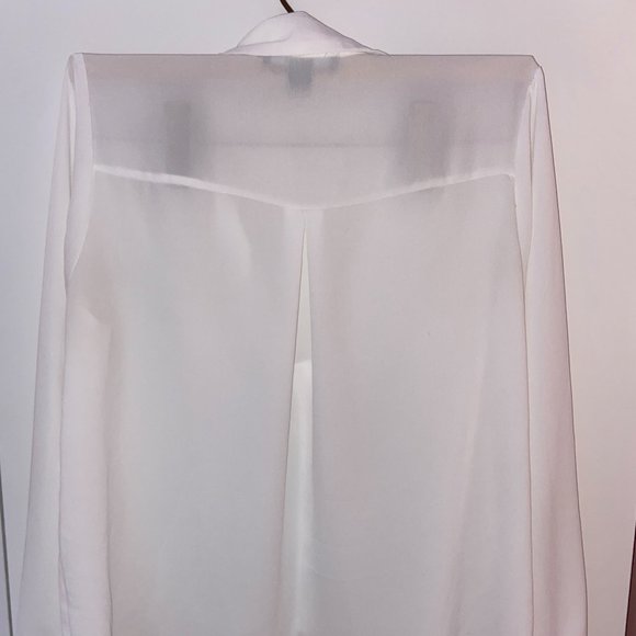 Buttoned Collar Blouse || White - Picture 6 of 7